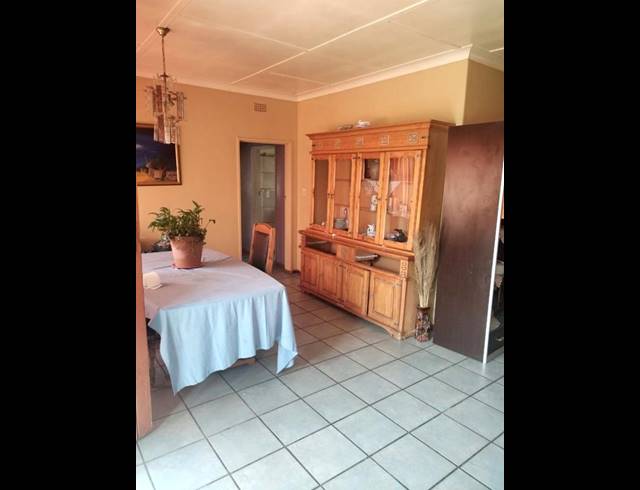 4 BEDROOM HOUSE FOR SALE IN KIBLER PARK